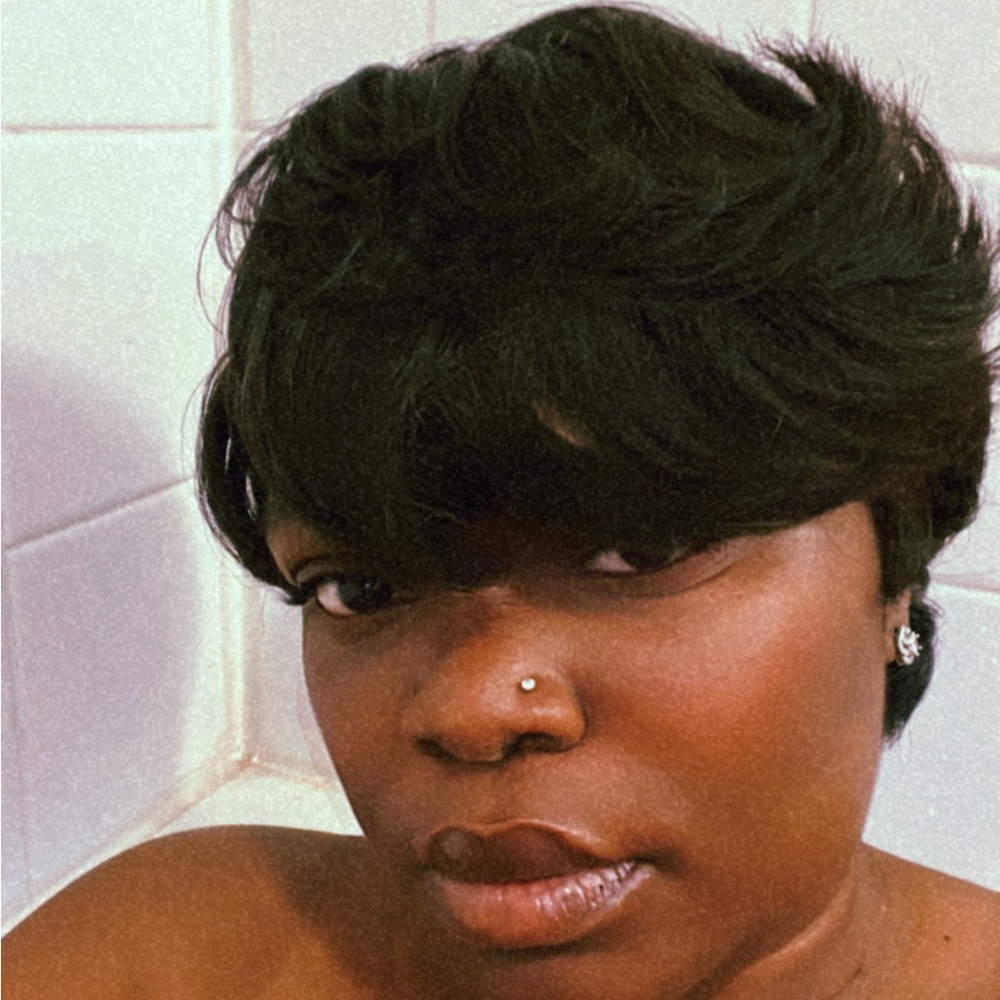 Meet your Posher, Latrice